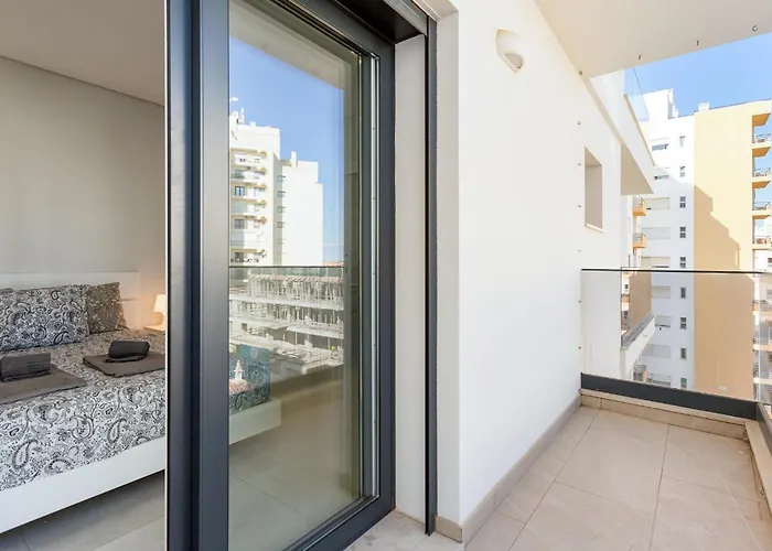 Daire Bright 2br In Da Rocha - 5 Minutes To *