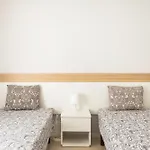 Bright 2br In Da Rocha - 5 Minutes To Appartamento *